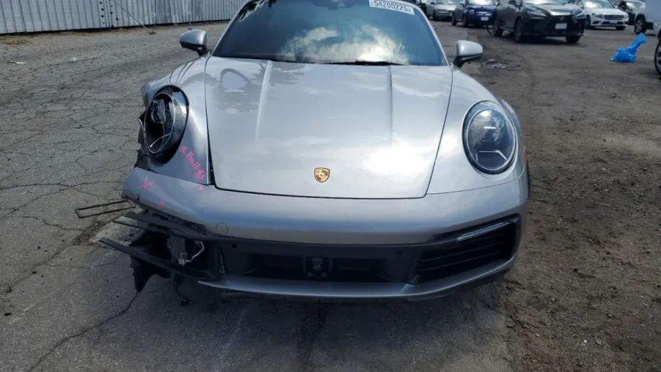 PORSCHE 911 -