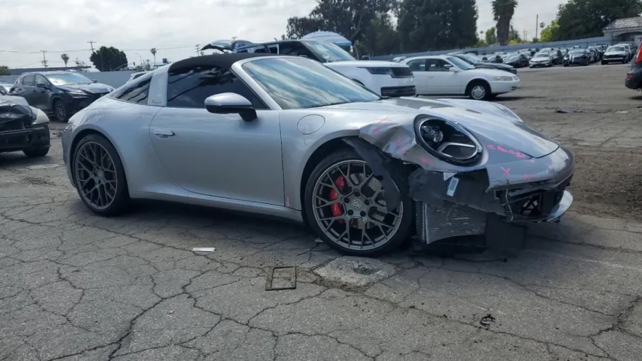 PORSCHE 911 -