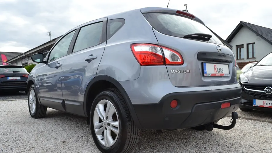 NISSAN Qashqai -