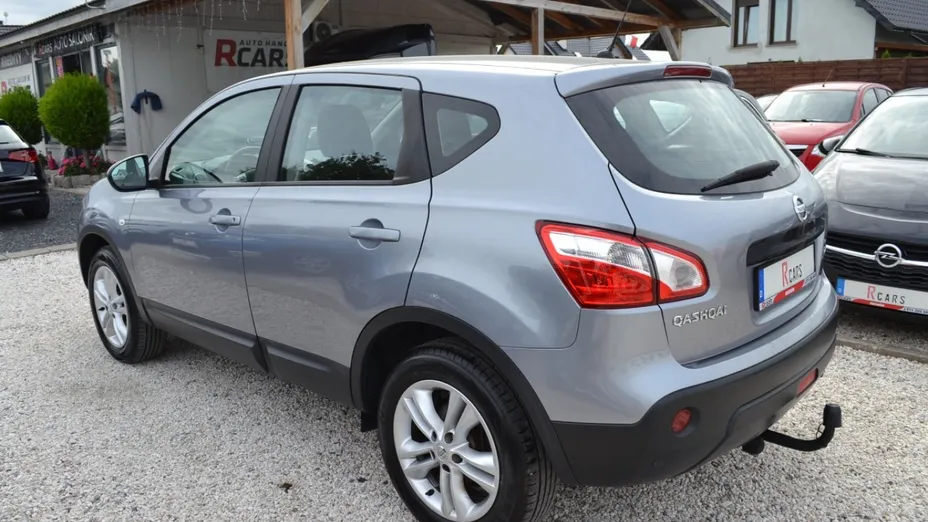 NISSAN Qashqai -