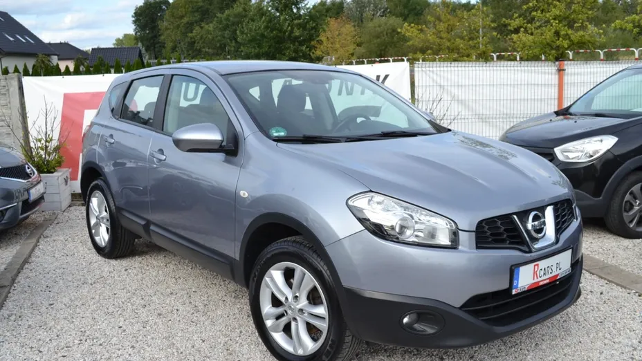 NISSAN Qashqai -