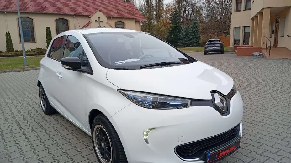 RENAULT ZOE -