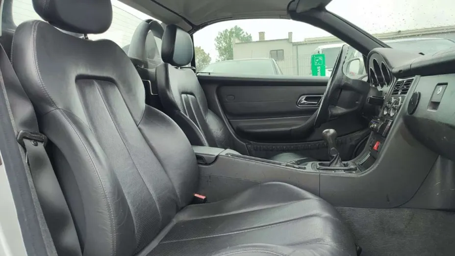 MERCEDES-BENZ SLK -
