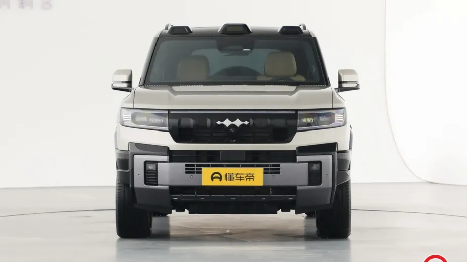 BYD Leopard 8 -