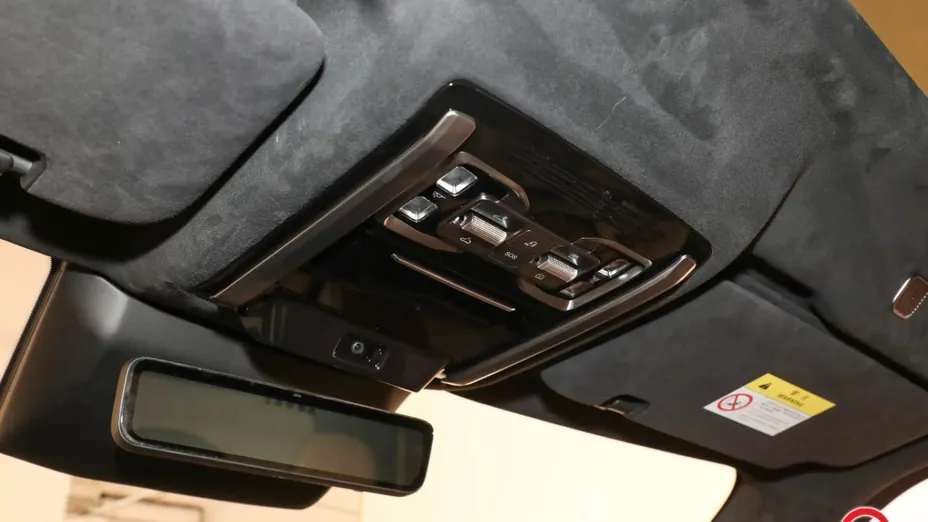 BYD Leopard 8 -