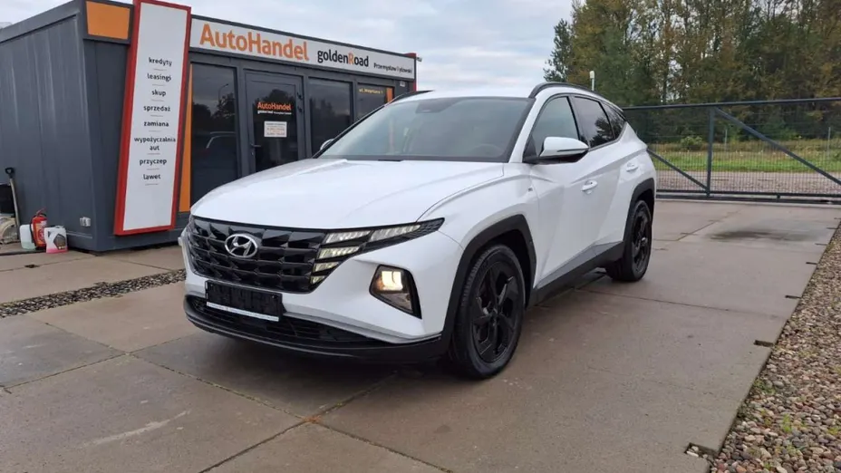HYUNDAI Tucson -