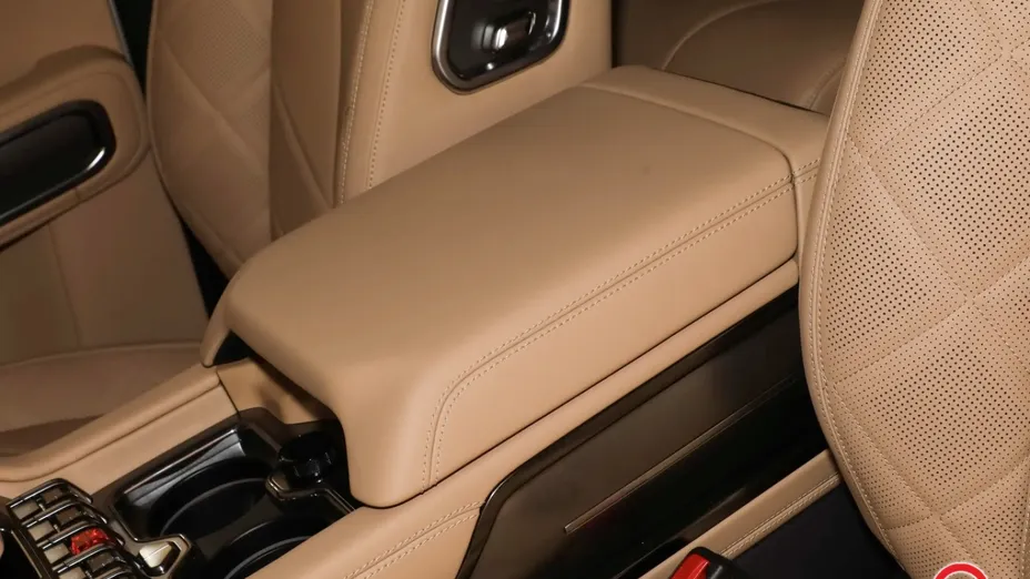 BYD Leopard 8 -