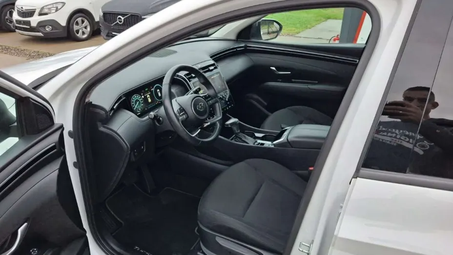 HYUNDAI Tucson -