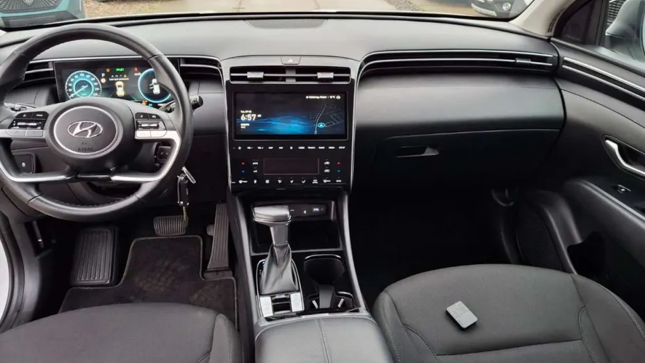 HYUNDAI Tucson -