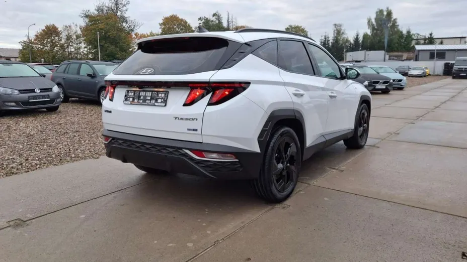 HYUNDAI Tucson -
