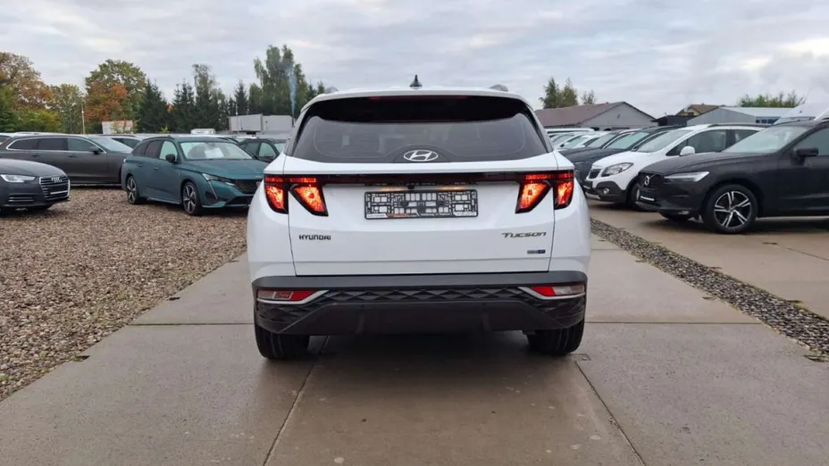 HYUNDAI Tucson -