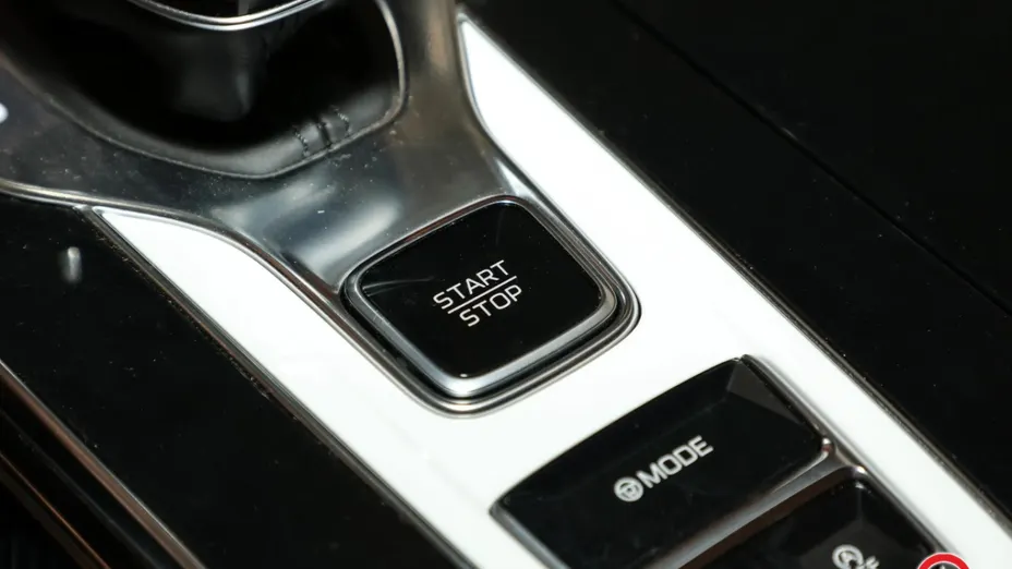 HONGQI H9 -