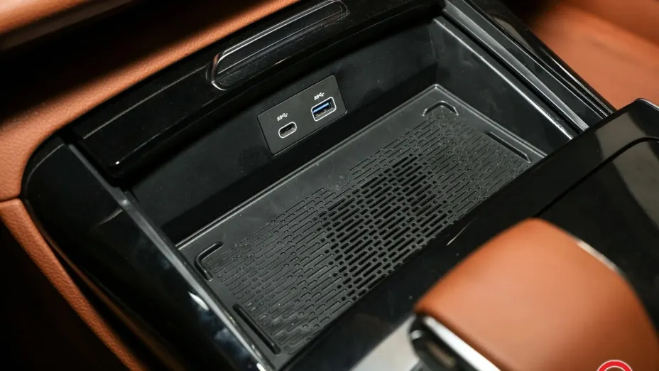 HONGQI H9 -