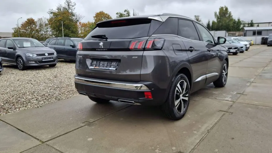 PEUGEOT 3008 -