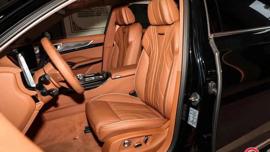HONGQI H9 -