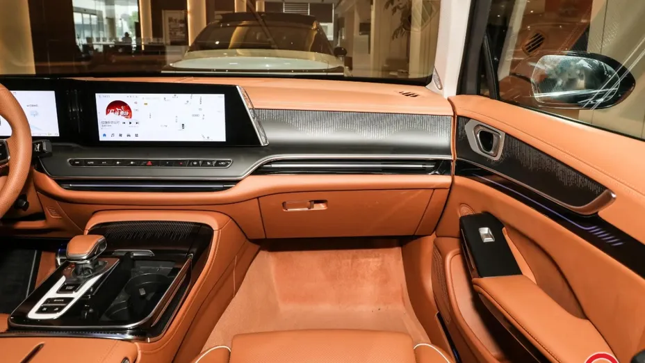 HONGQI H9 -