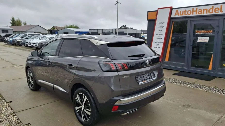 PEUGEOT 3008 -