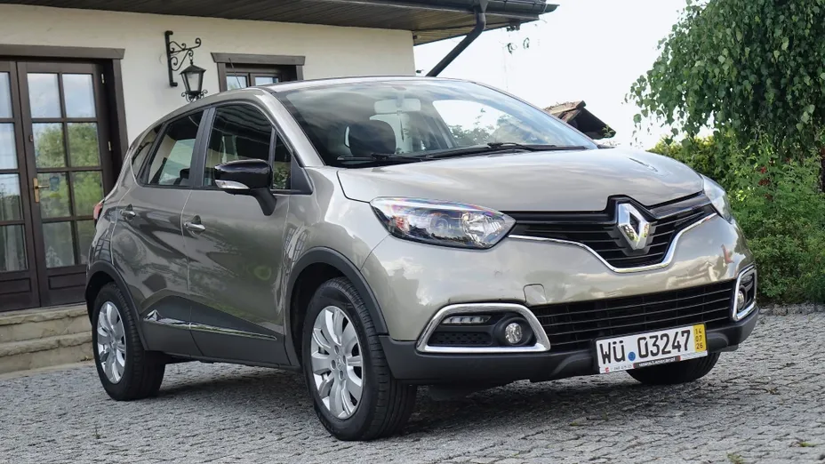 RENAULT Captur -