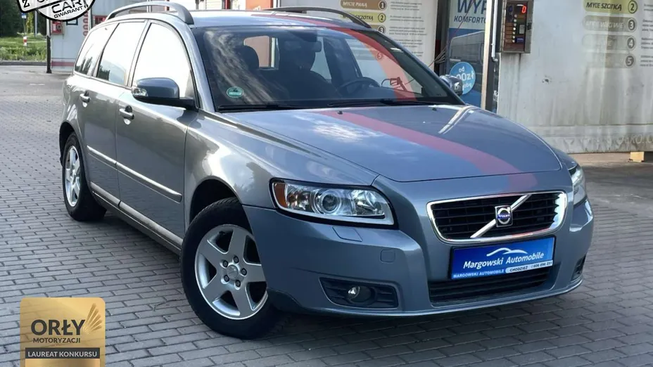 VOLVO V50 -