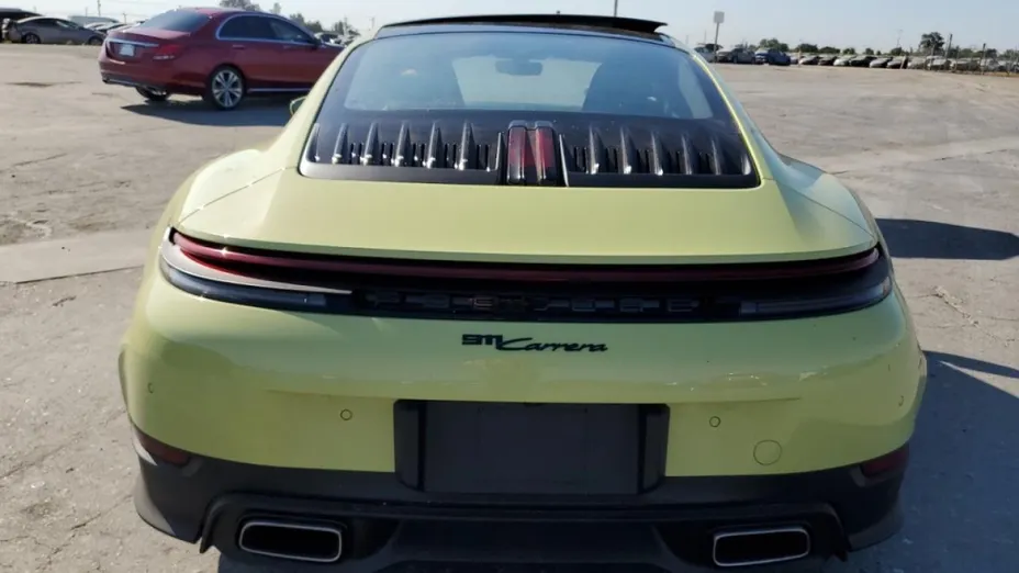 PORSCHE 911 -