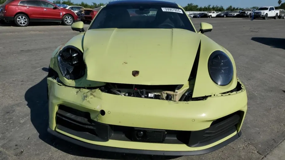 PORSCHE 911 -