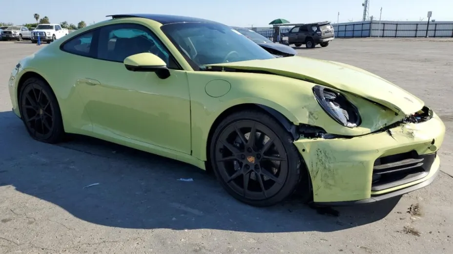 PORSCHE 911 -
