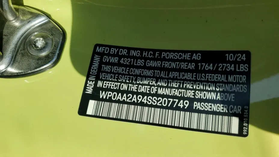 PORSCHE 911 -