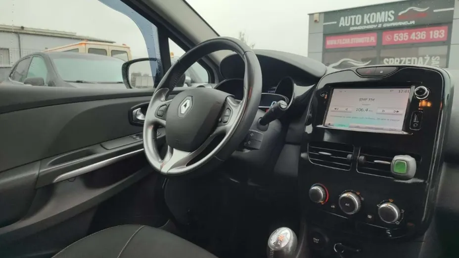 RENAULT Clio -