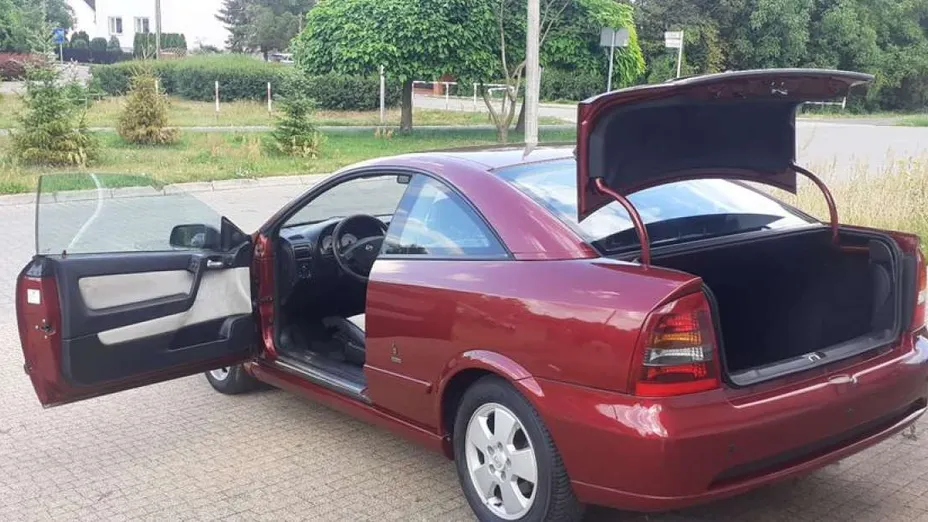 OPEL Astra -