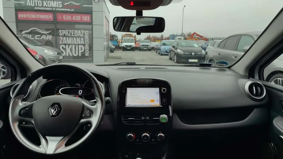 RENAULT Clio -