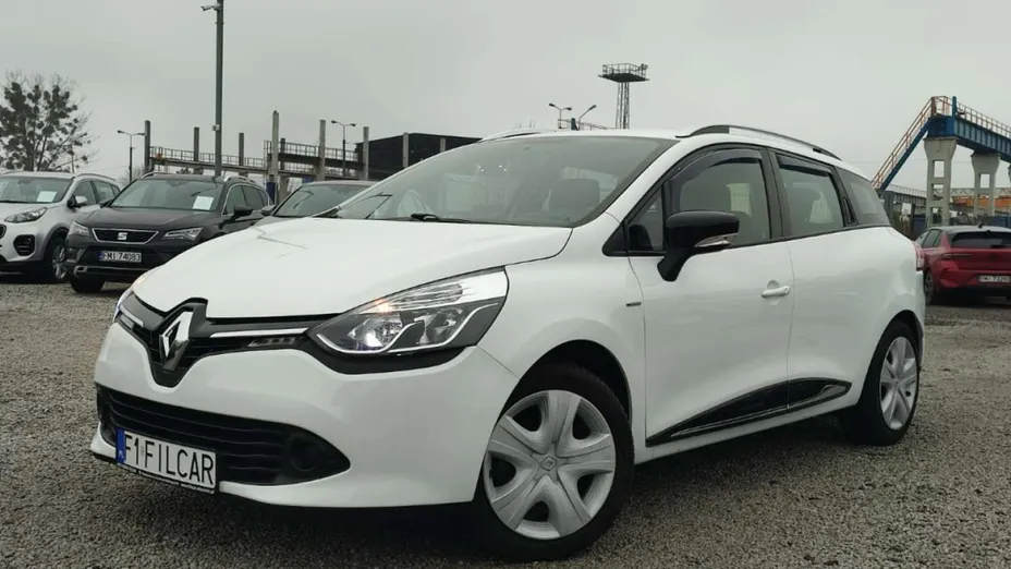 RENAULT Clio -