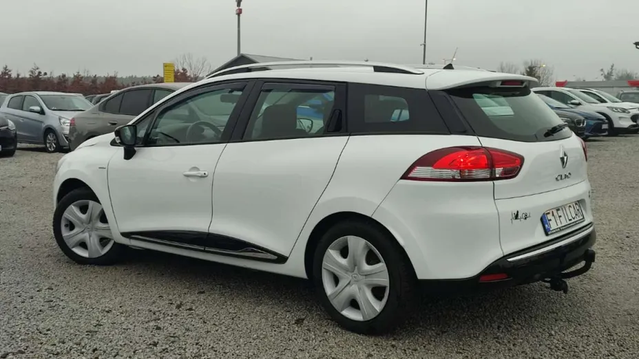 RENAULT Clio -
