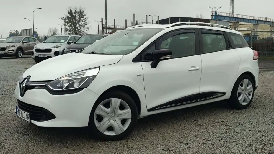RENAULT Clio -