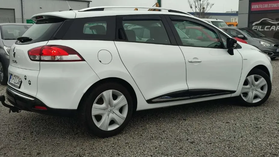 RENAULT Clio -