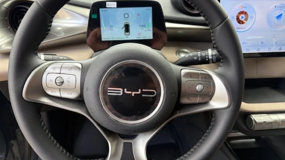 BYD Dolphin -