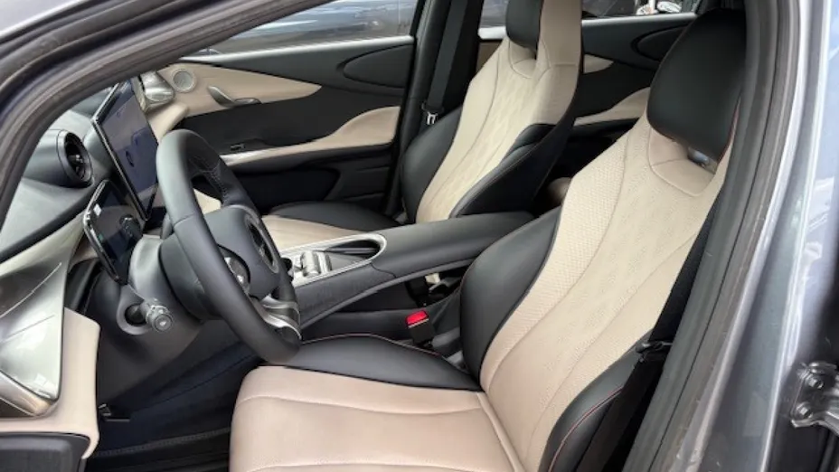 BYD Dolphin -