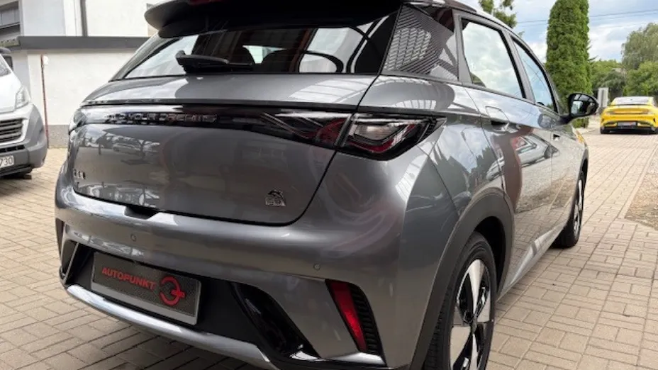 BYD Dolphin -