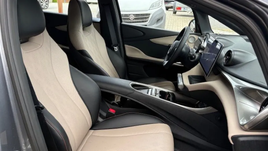BYD Dolphin -