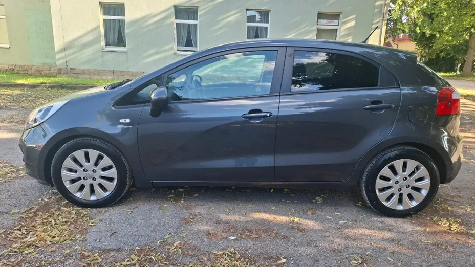 KIA Rio -