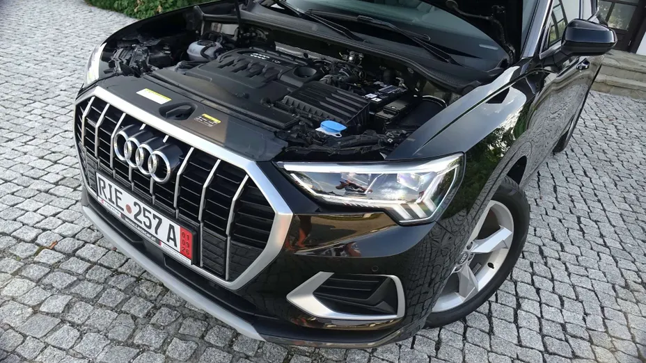 AUDI Q3 -