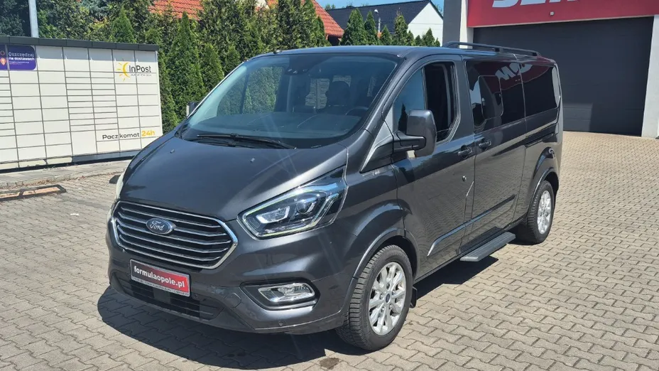 FORD Tourneo Custom -