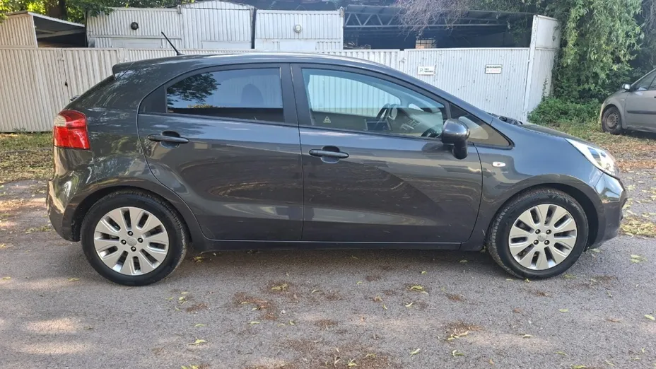 KIA Rio -