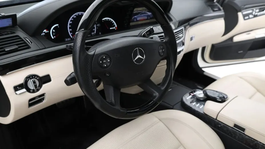 MERCEDES-BENZ S Klasa -