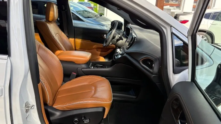 CHRYSLER Pacifica -