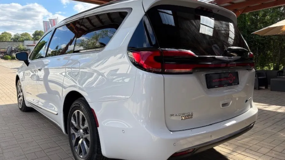 CHRYSLER Pacifica -
