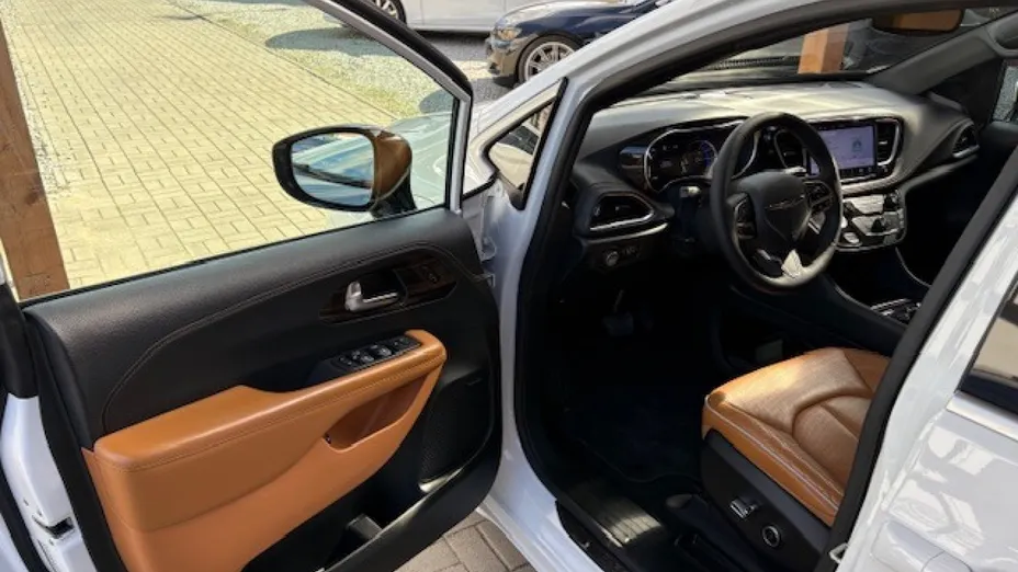 CHRYSLER Pacifica -