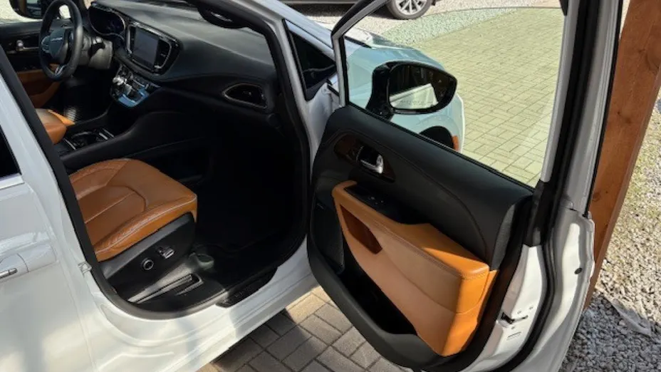 CHRYSLER Pacifica -