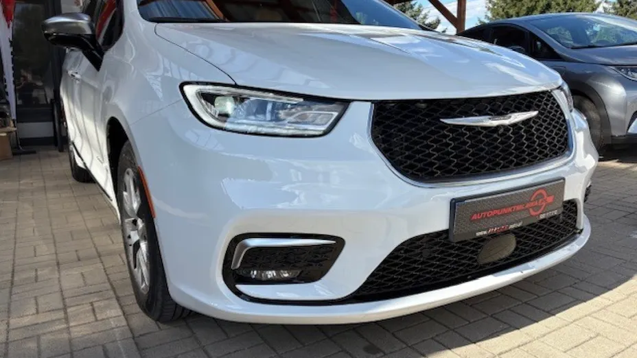 CHRYSLER Pacifica -