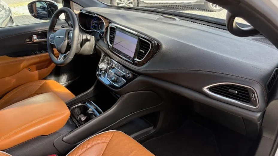 CHRYSLER Pacifica -