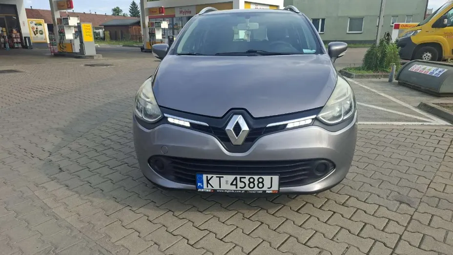 RENAULT Clio -